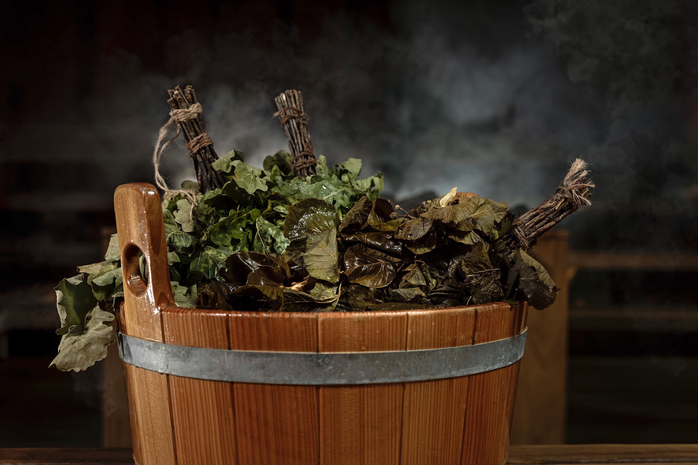 Detailaufnahme eines Sauna Kessels in der Tamina Therme in der Schweiz.