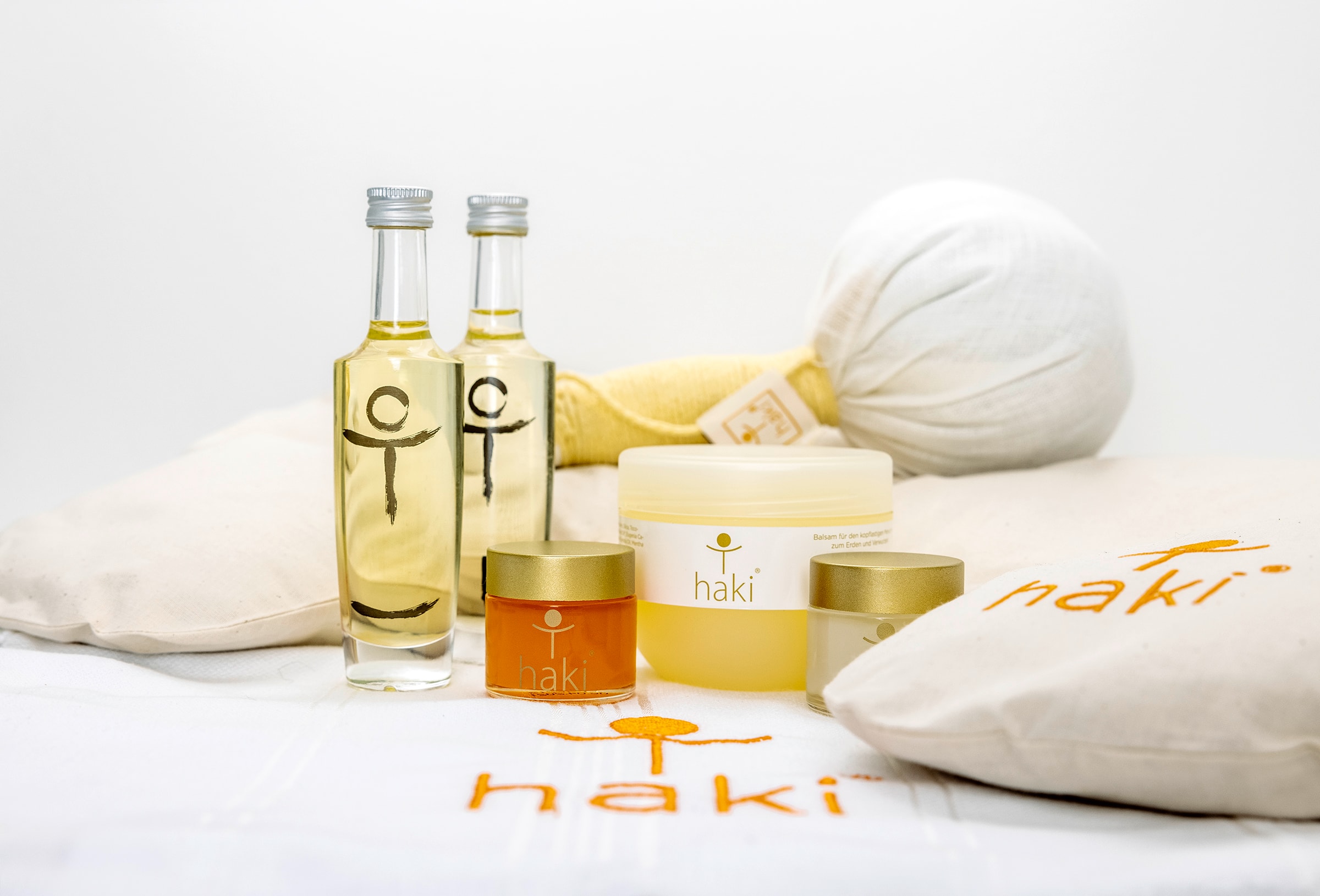 Mehrere haki Produkte in der Boutique der Tamina Therme in Bad Ragaz.